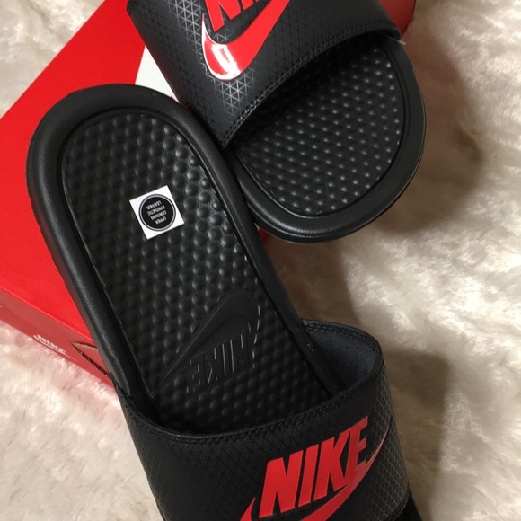 Nike shoes/slides - Picture 5 of 7